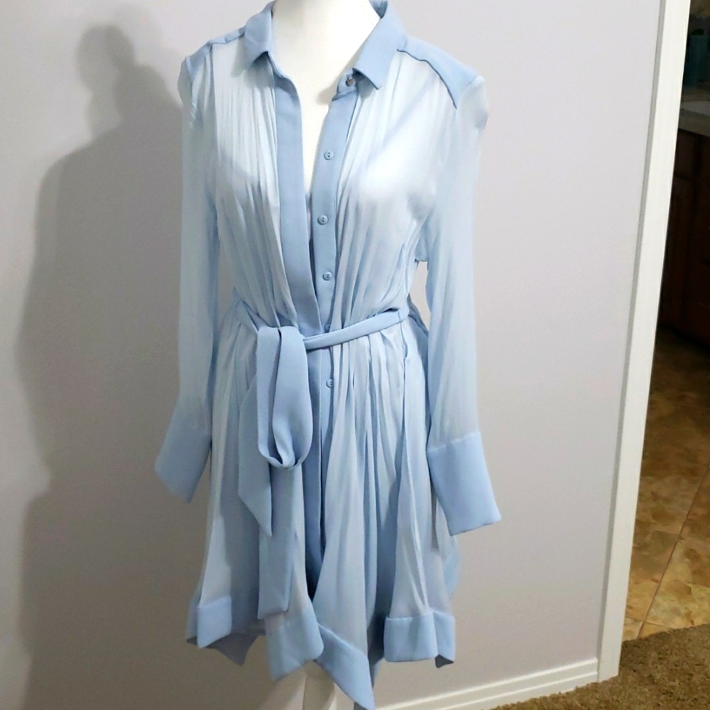 Elliatt Dress Size M